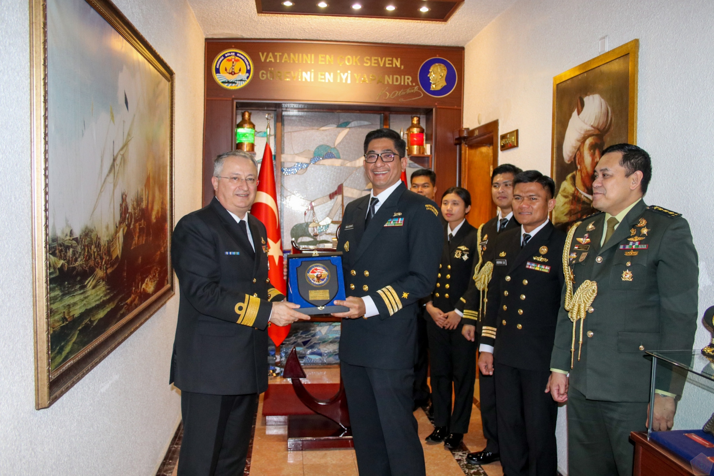 KRI Frans Kaisiepo-368 Hadir di Turki, Kirim Bantuan Kemanusiaan Dalam Rangka Confidence Building Measure