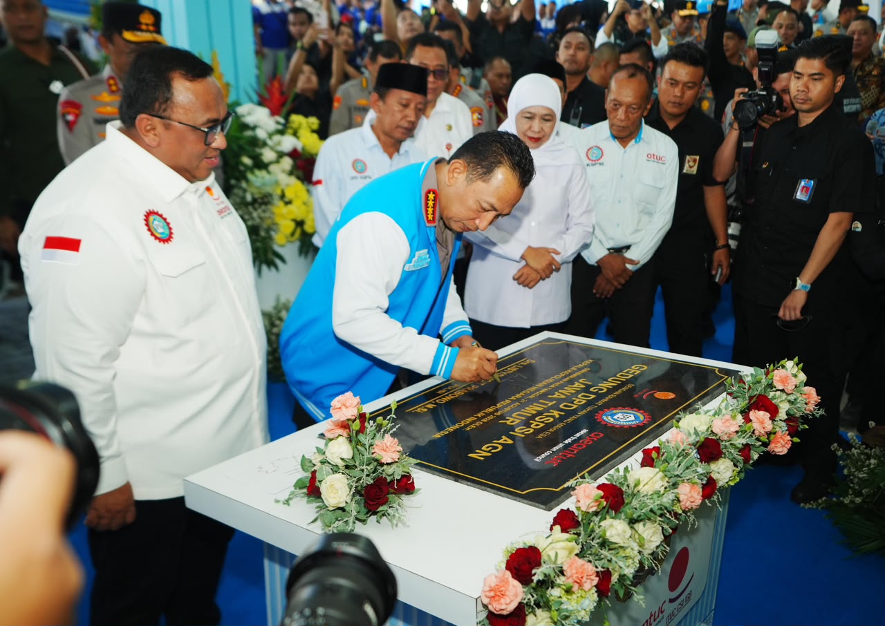 Kapolri Resmikan Gedung KSPSI AGN Jatim, Perkuat Sinergi Buruh dan Polri