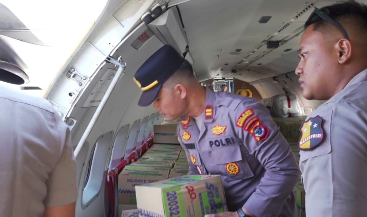 Kapolri Kirim Bantuan untuk Korban Gempa Flores, Logistik Tiba di Labuan Bajo