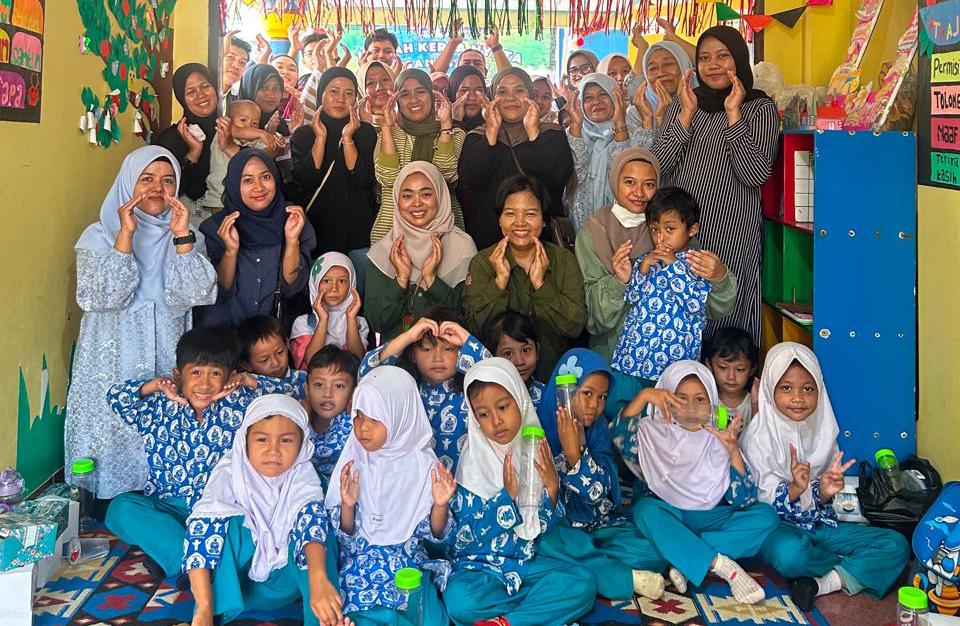 KKN Aksanusa 116 UIN Jakarta Bersama Bapanas Sosialisasikan Pangan B2SA di PAUD Melati Sawangan Baru