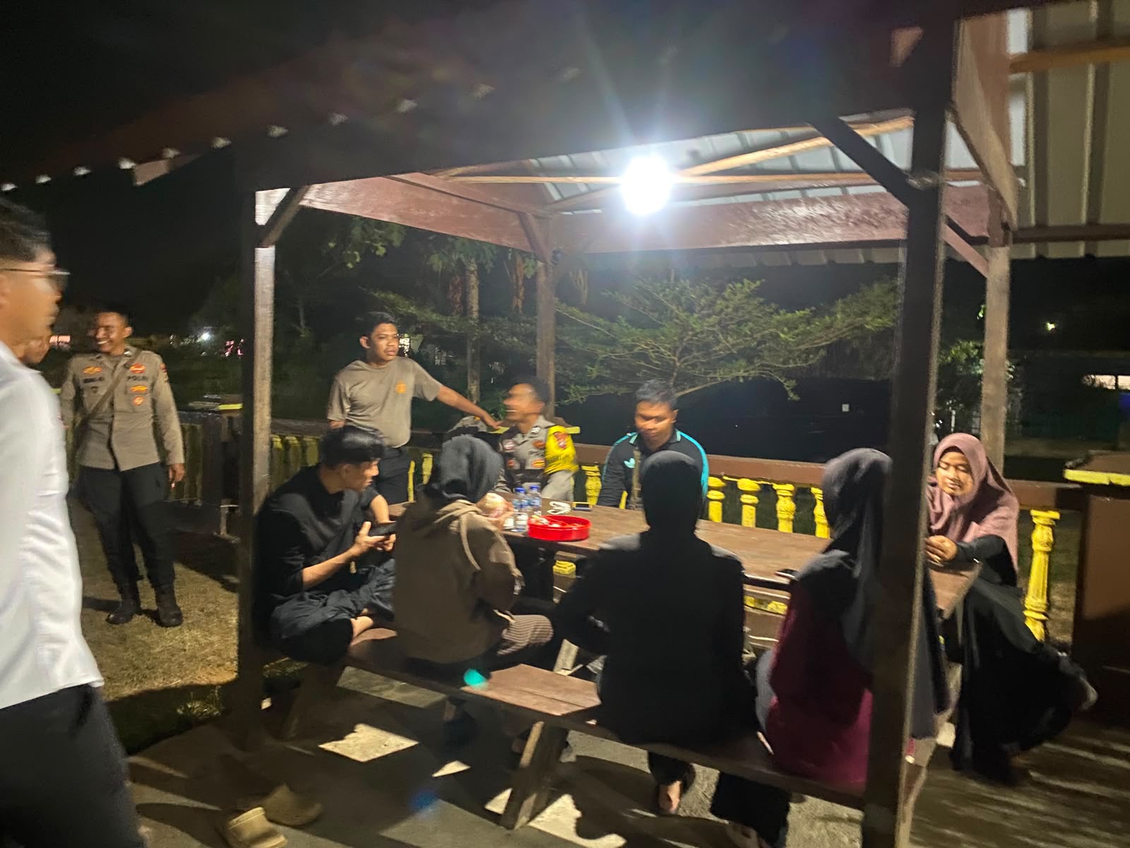 Respons cepat 110 Polres Lingga, warga yang hilang di batu berdaun berhasil ditemukan dalam kondisi selamat,