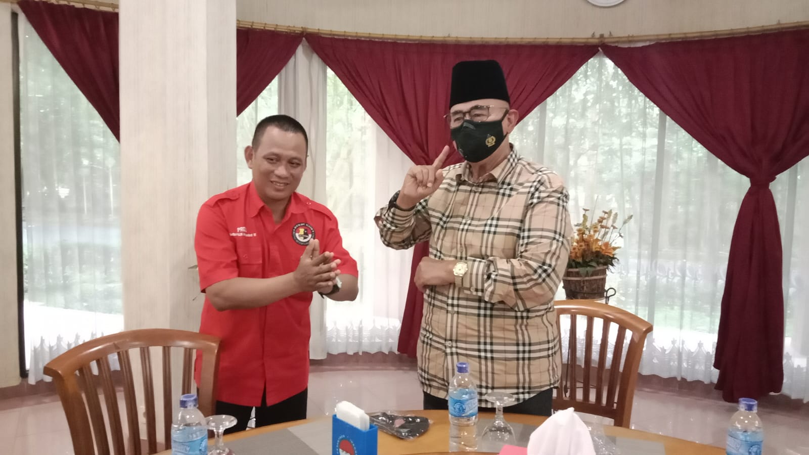 Saat Pers Diminta Jadi Guru Bangsa: Idealisme vs Etika Jurnalistik