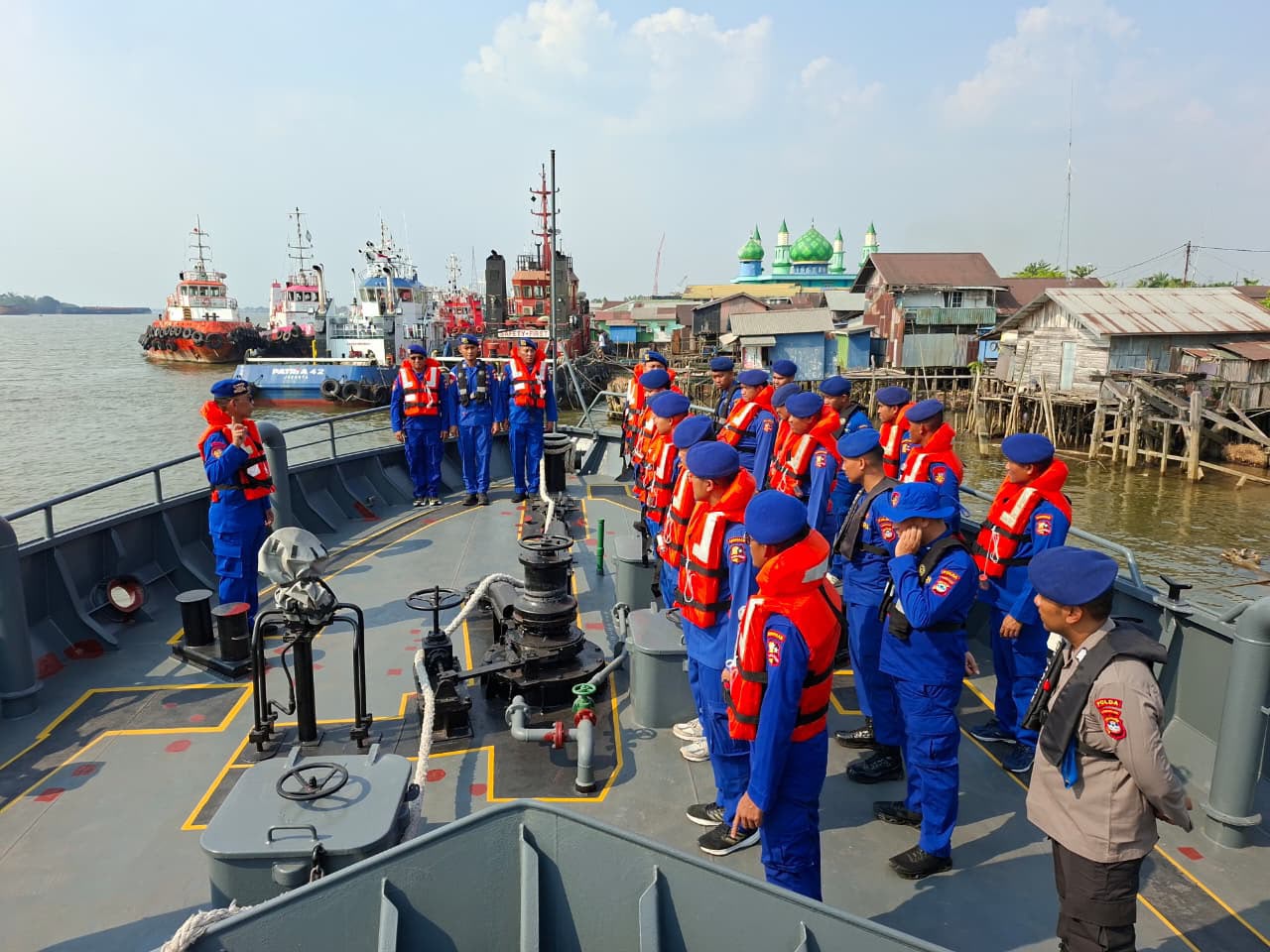 KM Virgo Transport 8 Hilang Kontak, 118 Orang Masih Dicari, Polri Kerahkan Tiga Kapal Polisi